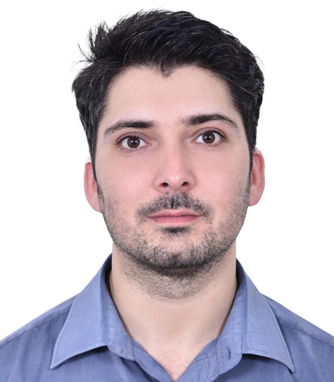 Dr. Asfandyar Ahmad, GP dentist at an affordable dental clinic in Abu Dhabi